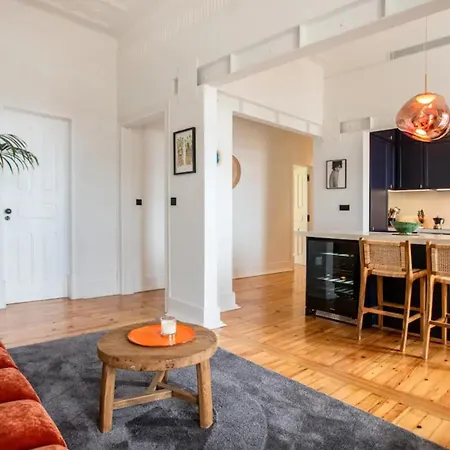 Modern And Luxurious In Apartment Lissabon